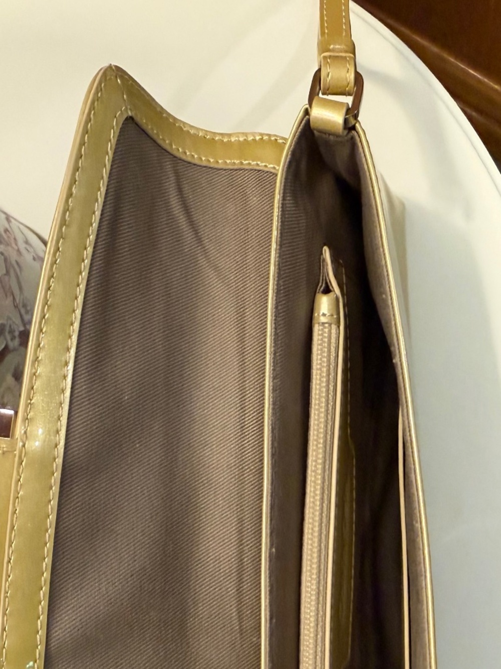 Gold clutch - Picture 6 of 6